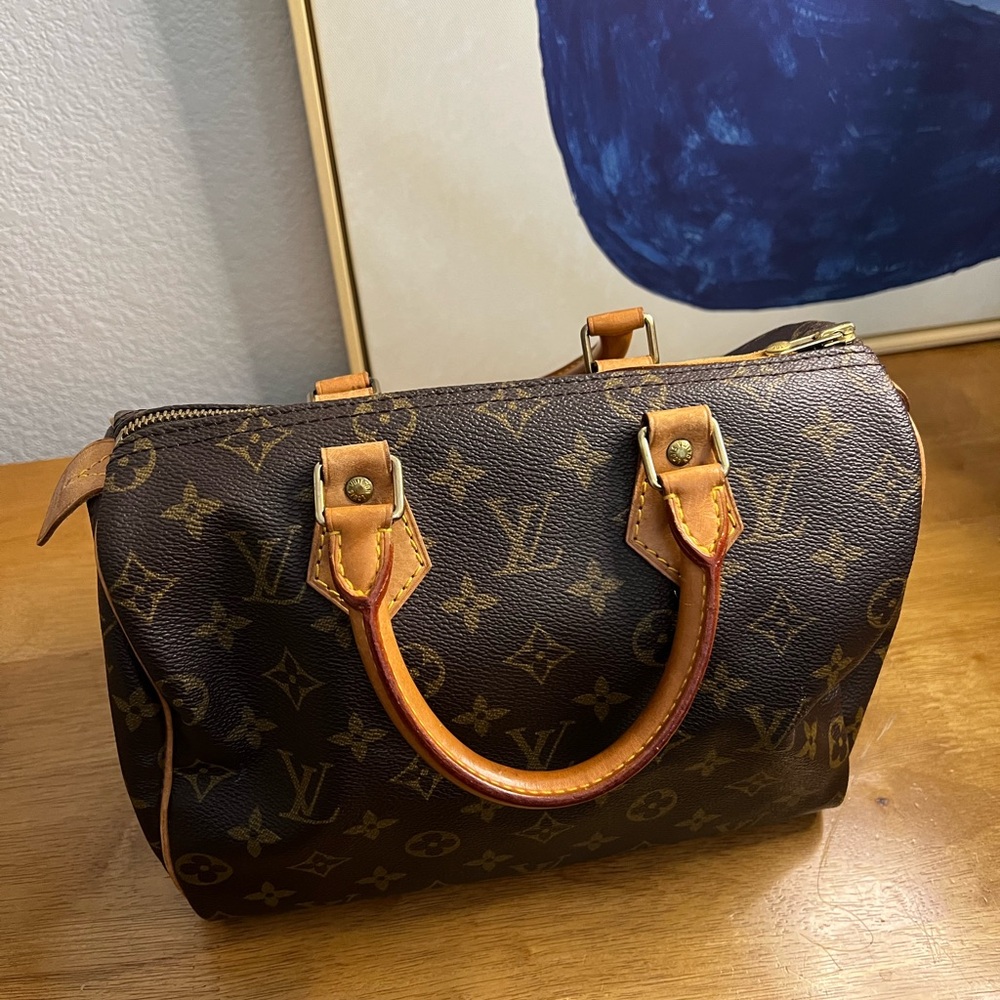 Authentic Louis Vuitton speedy 25.